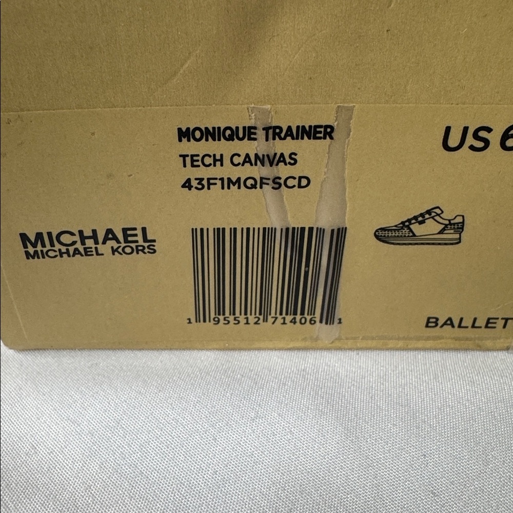Michael Kors Monique Trainer Ballet Pink Sneakers Gold Trim NIB 6.5 - Picture 11 of 14